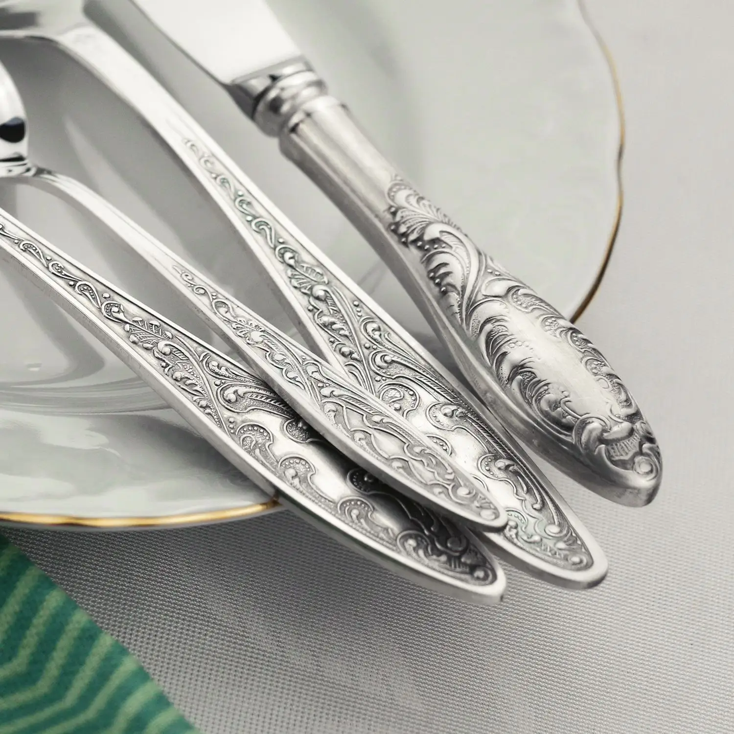 Набор столовый "Морозко": вилка, ложка, нож, чайная ложка посеребренный